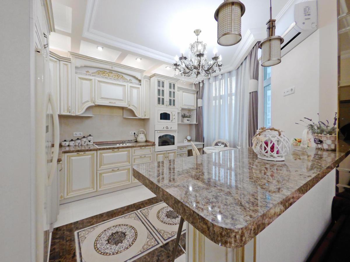 Сказочно Волшебная Квартира Соломенском Районе Добробут Kyiv Exterior photo