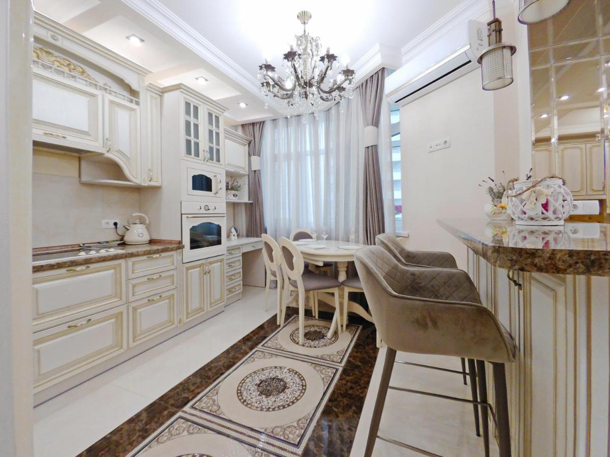Сказочно Волшебная Квартира Соломенском Районе Добробут Kyiv Exterior photo